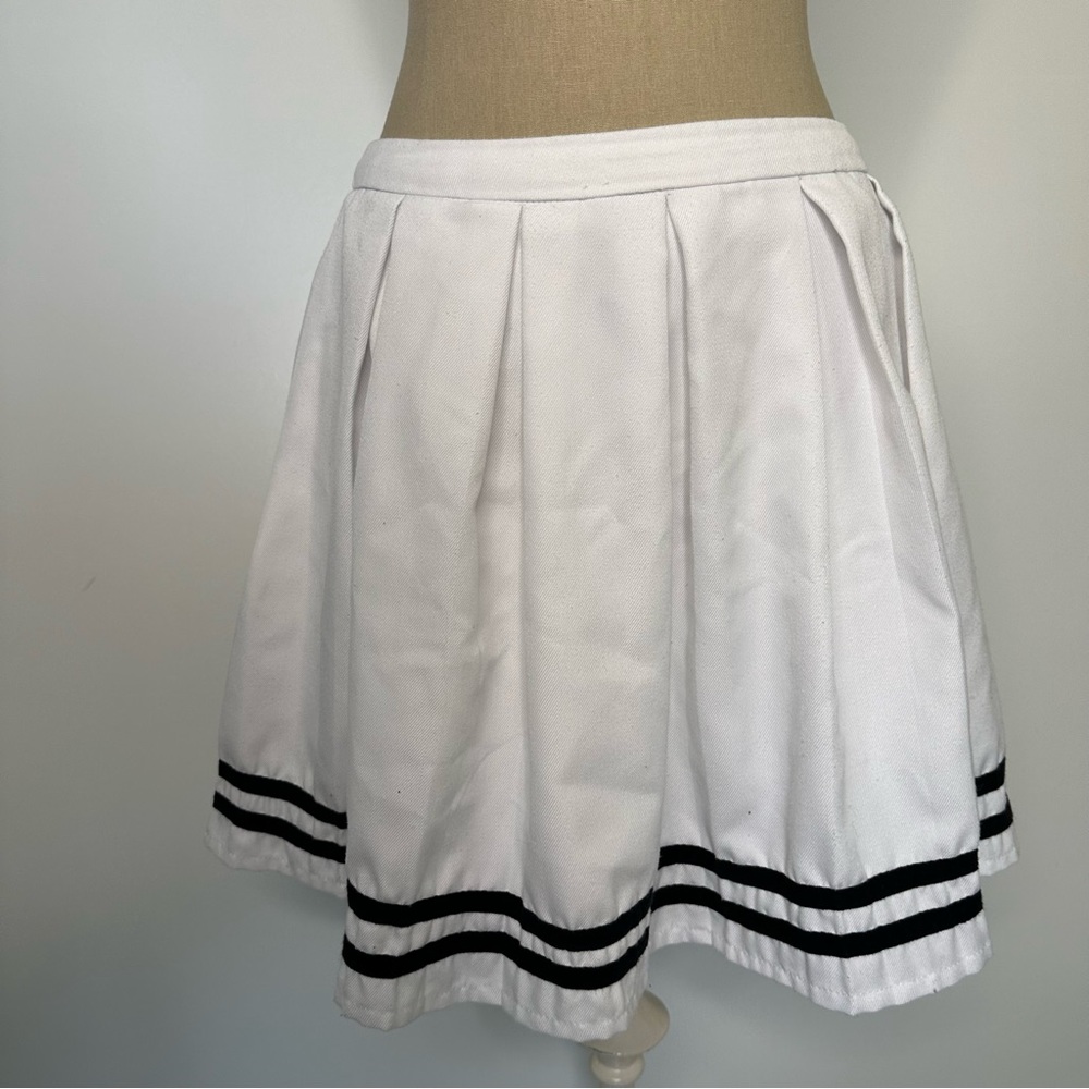 Hot topic white pleated skirt Large - Picture 16 of 16
